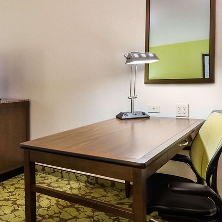 Hilton Garden Inn Wayne Extérieur photo