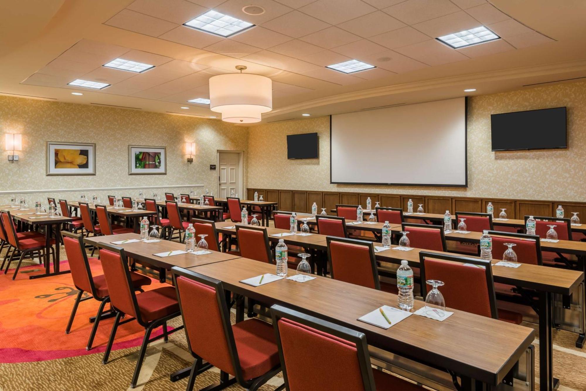 Hilton Garden Inn Wayne Extérieur photo